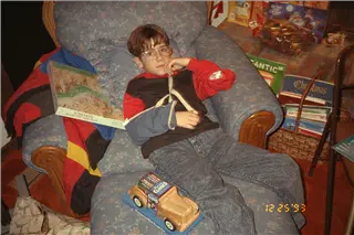 small_9400 1256 co maroon utIMG0071.webp